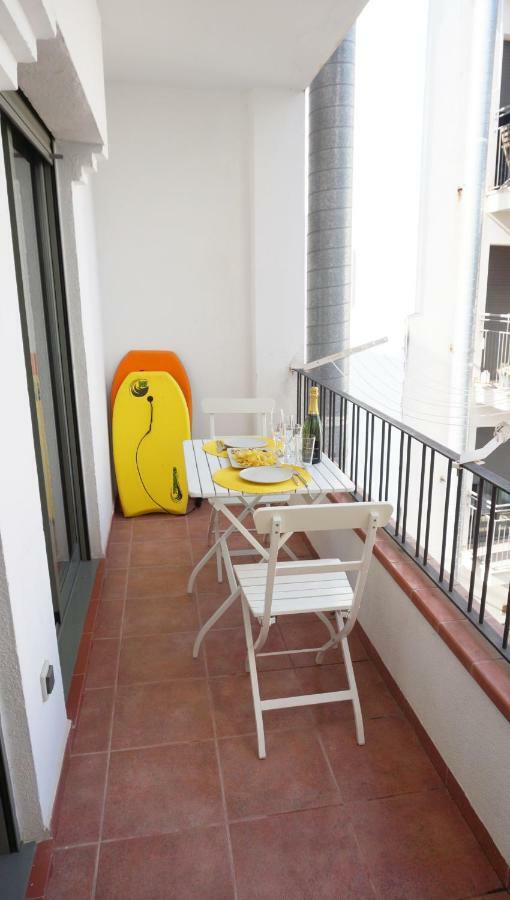 Happy Holiday Beach Home Сиджес Экстерьер фото